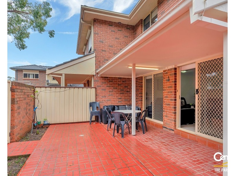 2/11-15 Greenfield Road, Greenfield Park NSW 2176