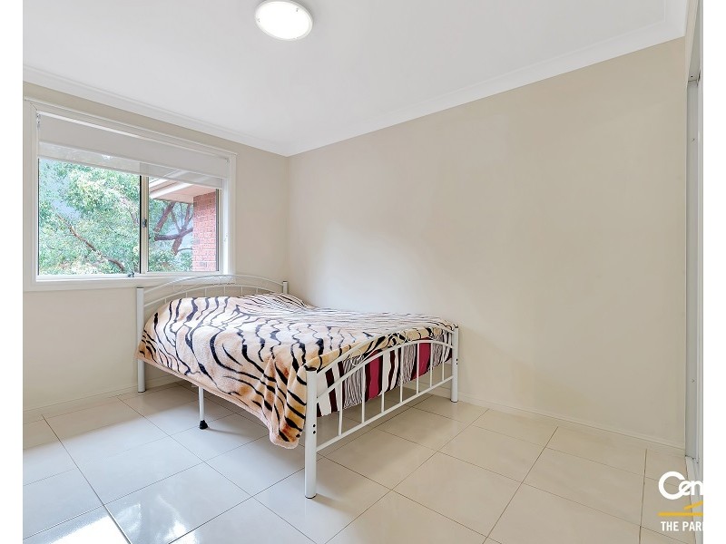 2/11-15 Greenfield Road, Greenfield Park NSW 2176