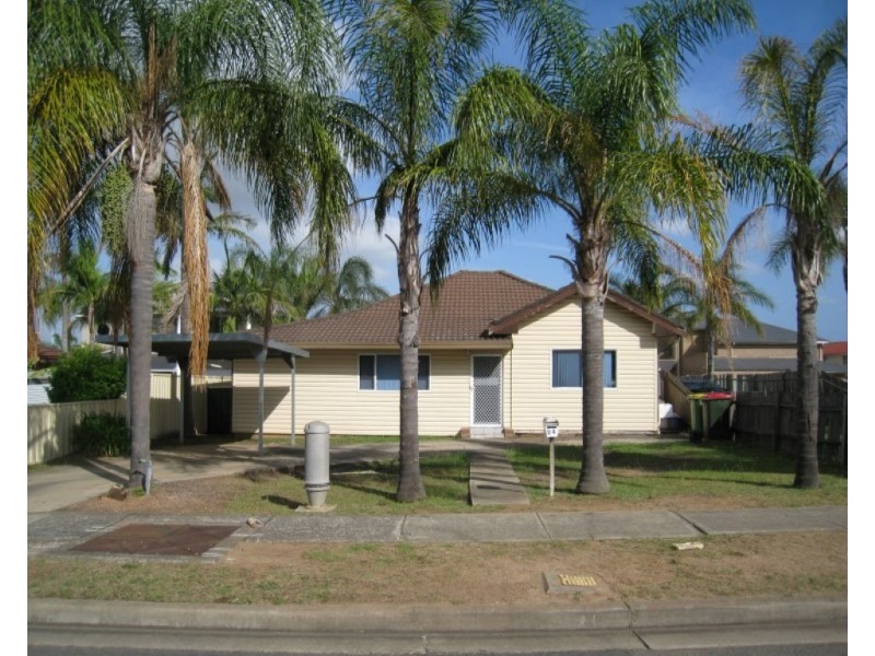 24 Boomerang Road, Edensor Park NSW 2176