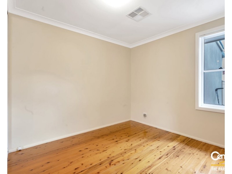 35 Garment Street, Fairfield West NSW 2165