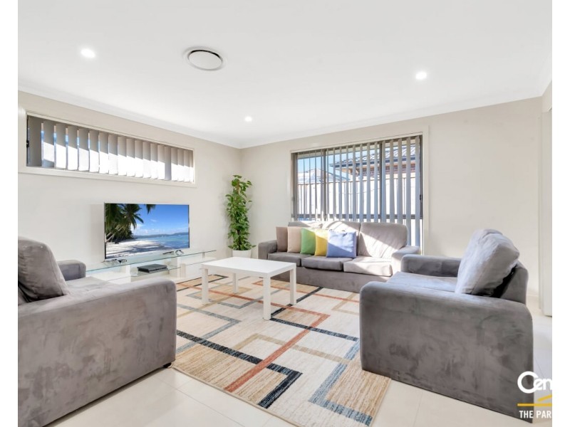 30 Rosedale Circuit, Carnes Hill NSW 2171