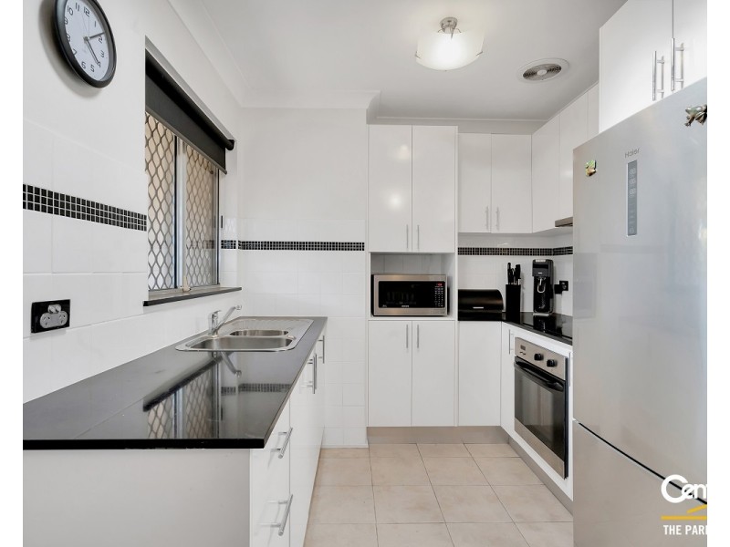 1/26 Turquoise Crescent, Bossley Park NSW 2176