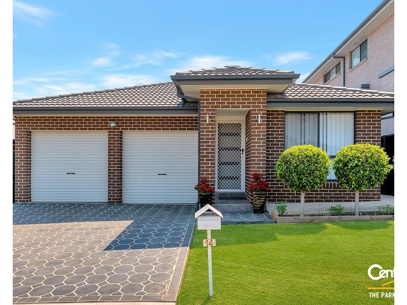 14 Little John Street, Middleton Grange NSW 2171