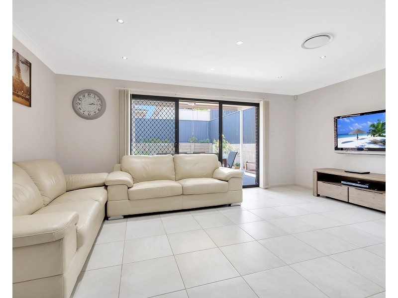 14 Little John Street, Middleton Grange NSW 2171