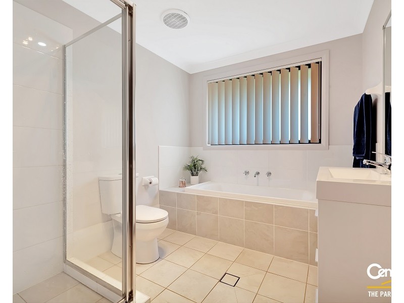 14 Little John Street, Middleton Grange NSW 2171