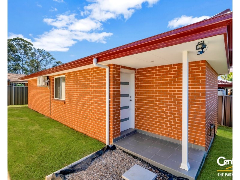 27a  Hornet Street, Greenfield Park NSW 2176