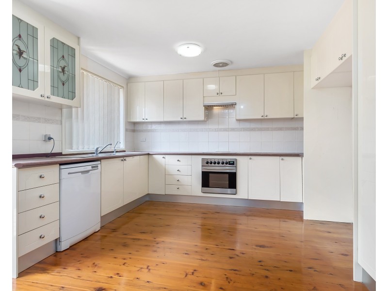 7  Emu Close, Bossley Park NSW 2176