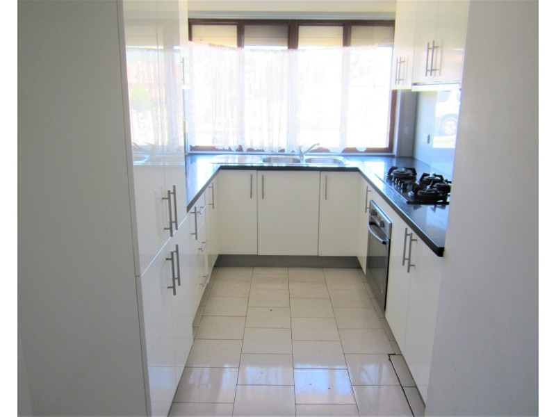 6/16 Benghazi Street, Bossley Park NSW 2176