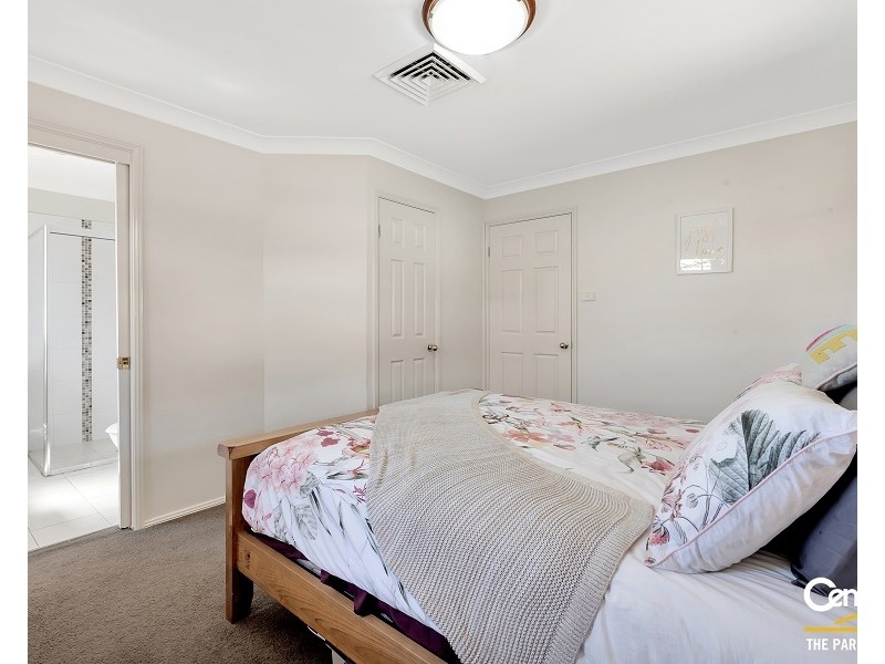 1/19 Davina Crescent, Cecil Hills NSW 2171