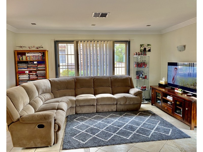 1/9 Barlow Street, Cambridge Park NSW 2747