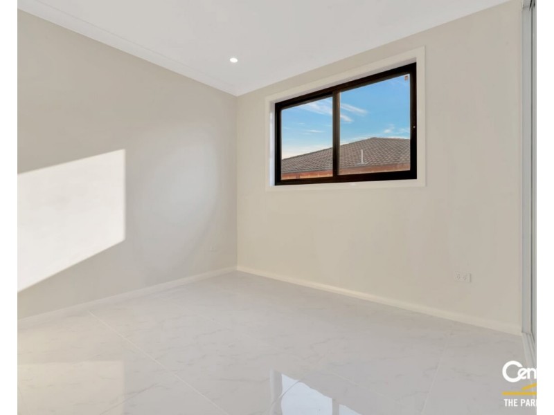 23a Cree Crescent, Greenfield Park NSW 2176