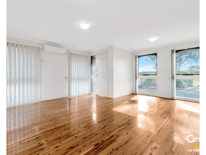 12 Lawley Street, Bossley Park NSW 2176