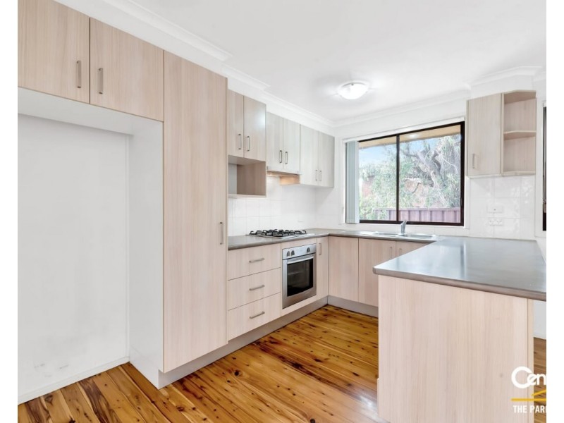 12 Lawley Street, Bossley Park NSW 2176