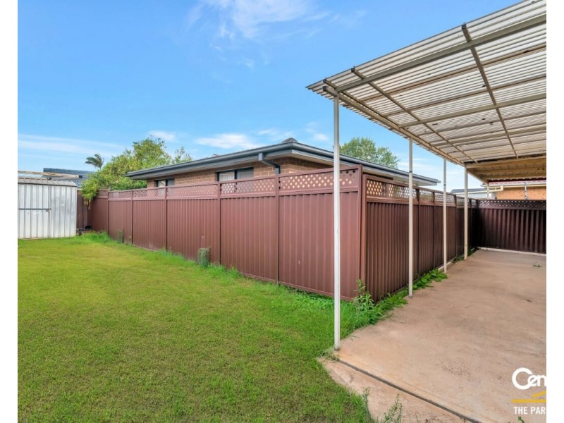 12 Lawley Street, Bossley Park NSW 2176