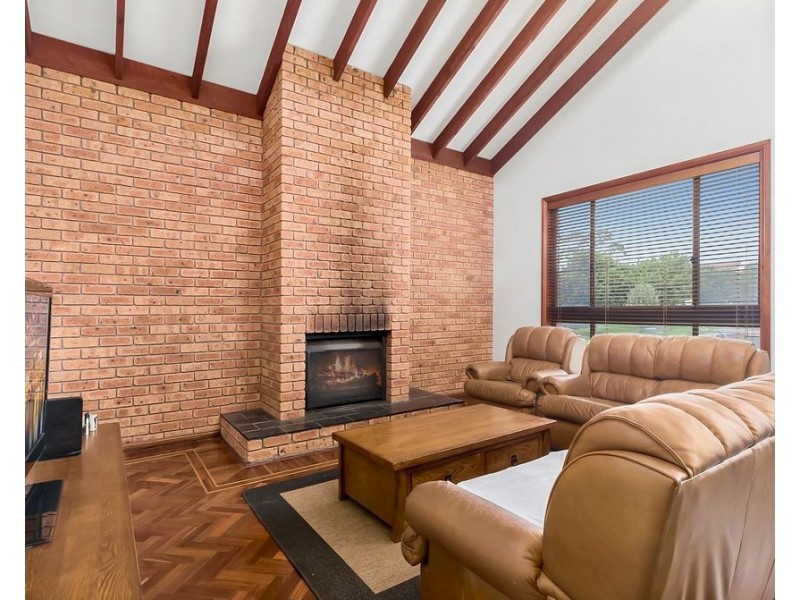 32 Province Street, Abbotsbury NSW 2176