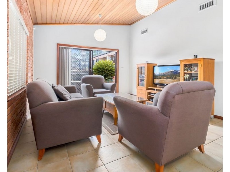 32 Province Street, Abbotsbury NSW 2176