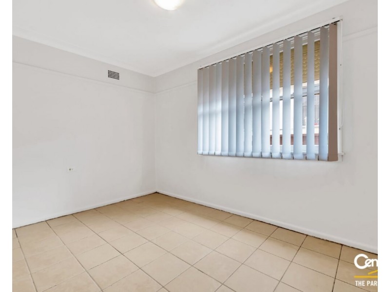 279 Smithfield Road, Fairfield West NSW 2165