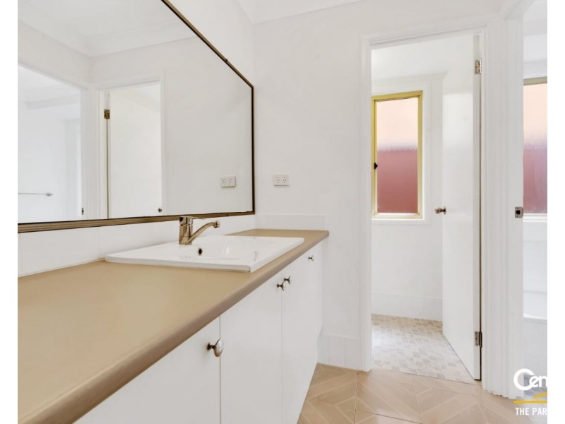 4 Heron Place, Hinchinbrook NSW 2168