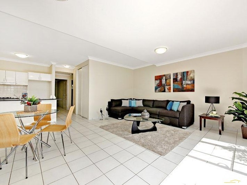 3/225 Dension Rd, Dulwich Hill NSW 2203