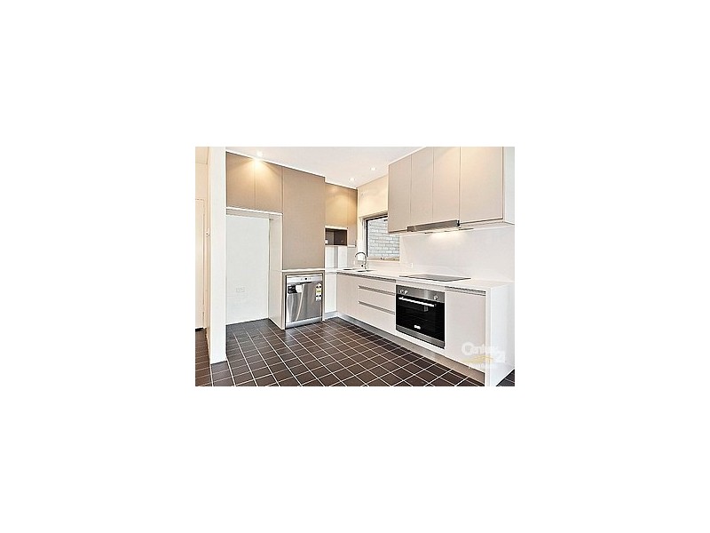 8/3 Ann St, Marrickville NSW 2204