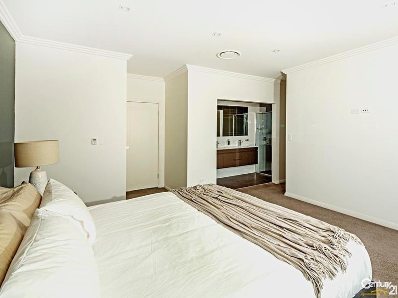 13 Alfred Street, St Peters NSW 2044