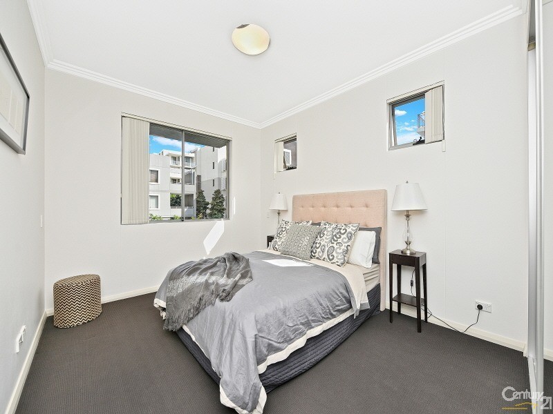 210/3 Stromboli Strait, Wentworth Point NSW 2127