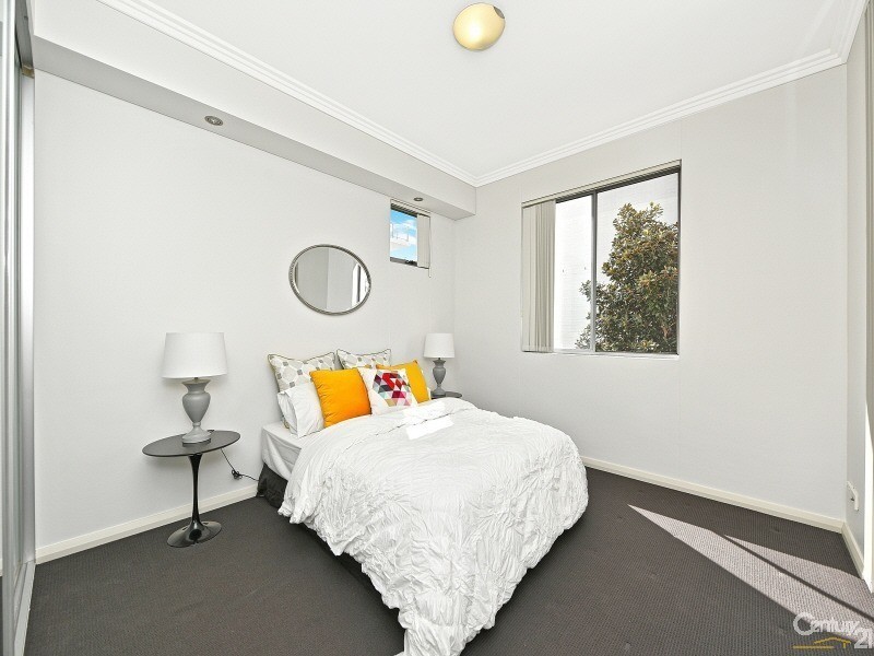 210/3 Stromboli Strait, Wentworth Point NSW 2127