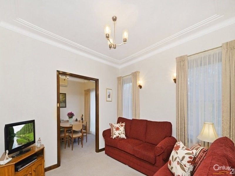 2 Carbethon Crescent, Beverly Hills NSW 2209