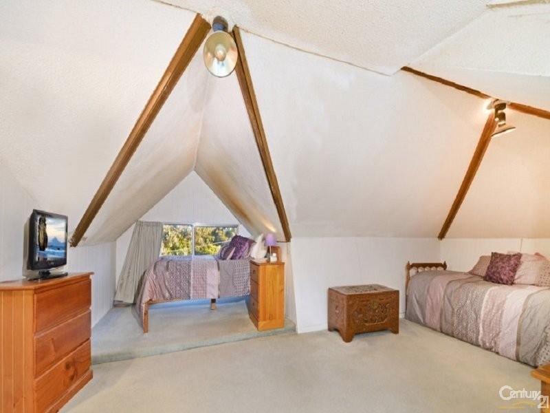 2 Carbethon Crescent, Beverly Hills NSW 2209