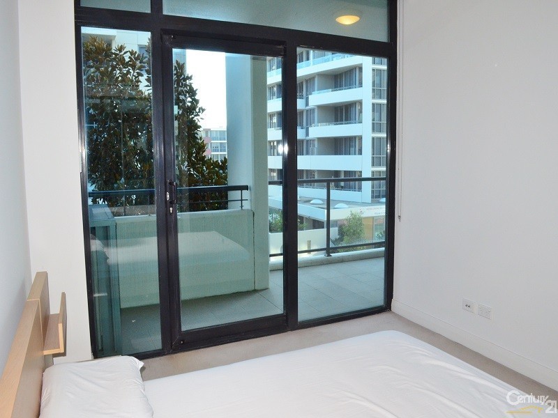 17/2 Nina Gray Avenue, Rhodes NSW 2138