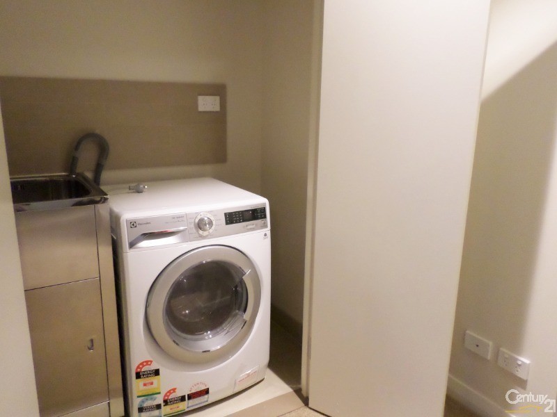 807/51 Hill Road, Wentworth Point NSW 2127