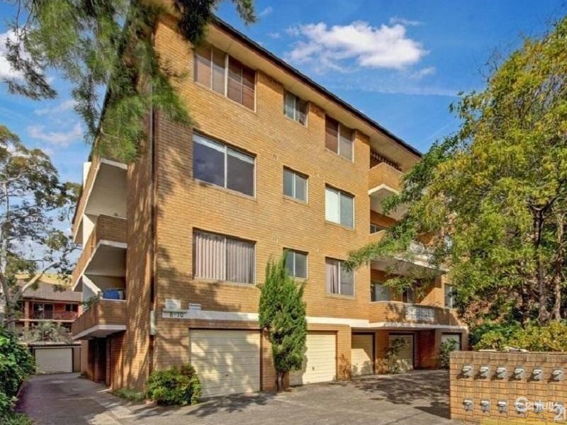 11/8-10 High Street, Carlton NSW 2218