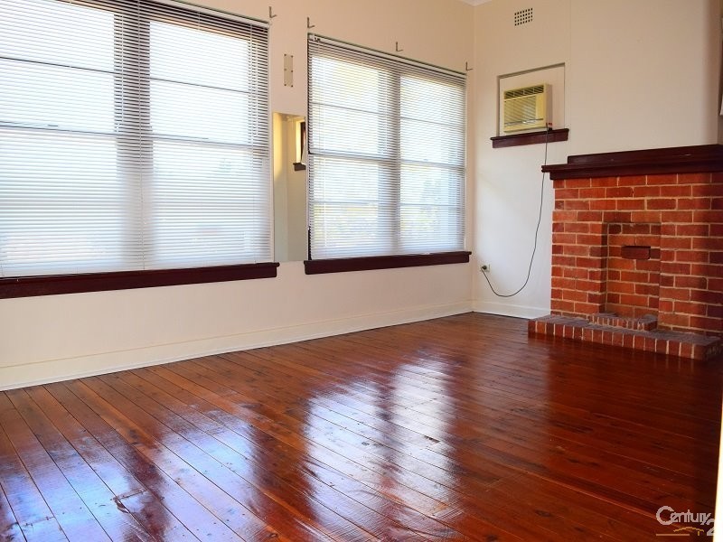 10 Dorking Road, Cabarita NSW 2137