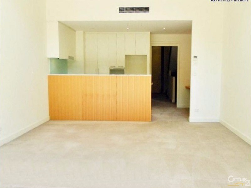 8 Rider Boulevarde, Rhodes NSW 2138
