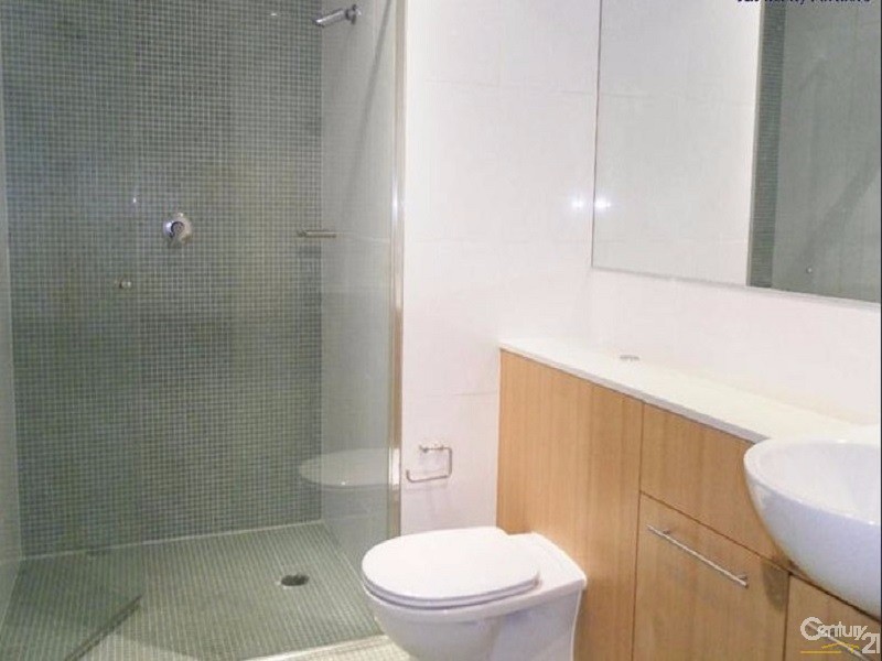 8 Rider Boulevarde, Rhodes NSW 2138