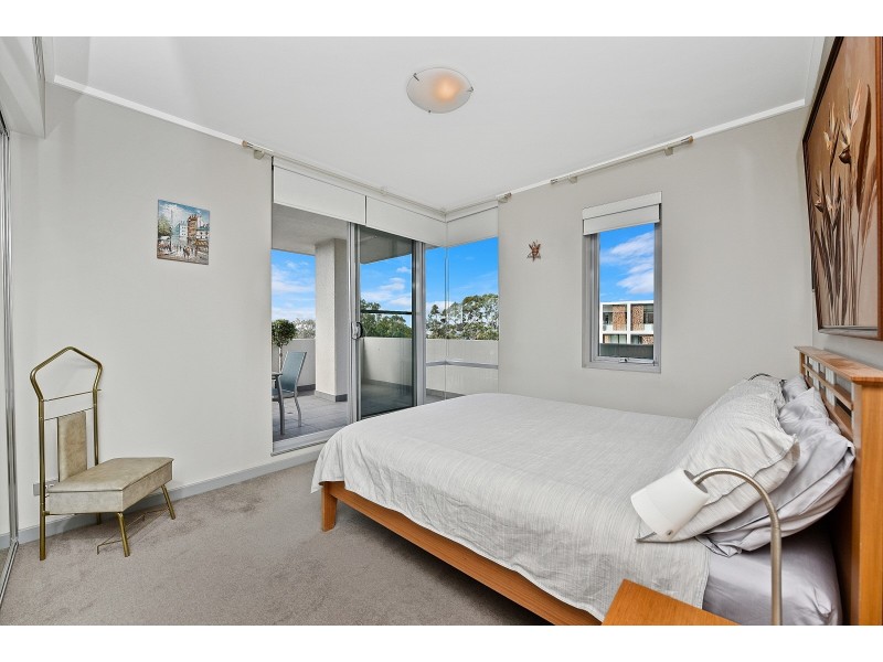 401/2 Walker Street, Rhodes NSW 2138