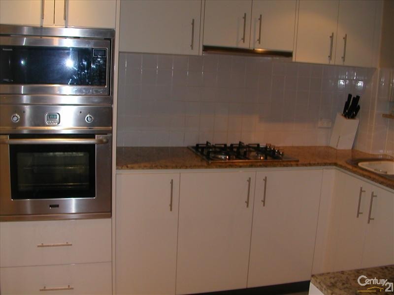 21/143 Bowden Street, Meadowbank NSW 2114