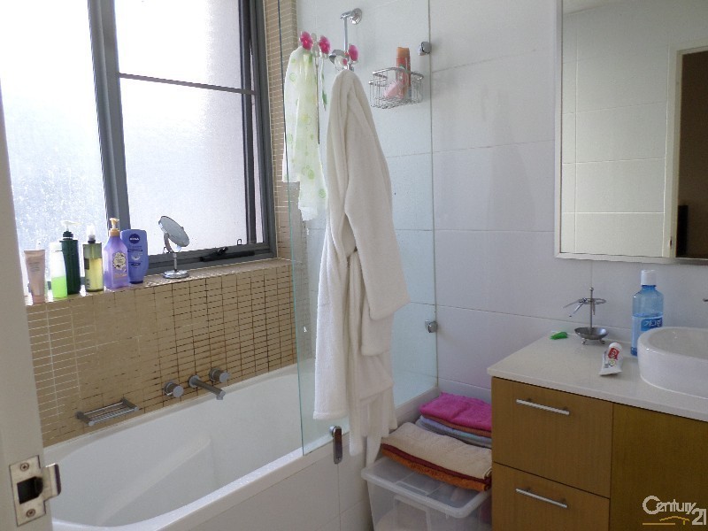 82 Rider Boulevard, Rhodes NSW 2138