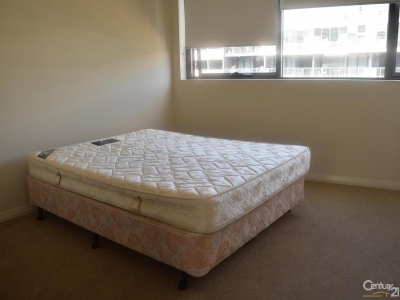 702/1 Footbridge Boulevard, Wentworth Point NSW 2127