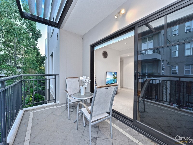 21 /143 Bowden St, Meadowbank NSW 2114