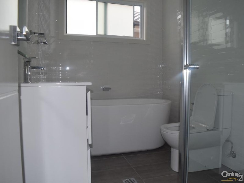 6 Albert Street, Guildford NSW 2161