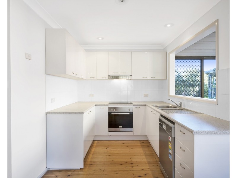 32 Lynette Crescent, East Gosford NSW 2250