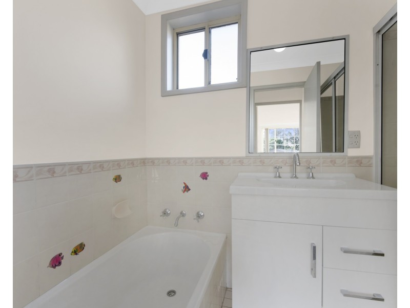 24A Christle Street, Green Point NSW 2251