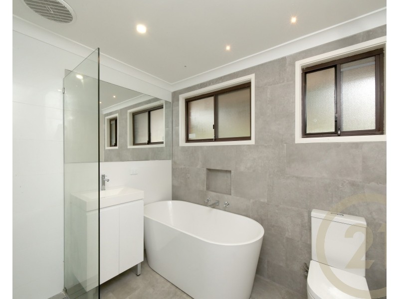 47 Macgregor Street, Wyoming NSW 2250