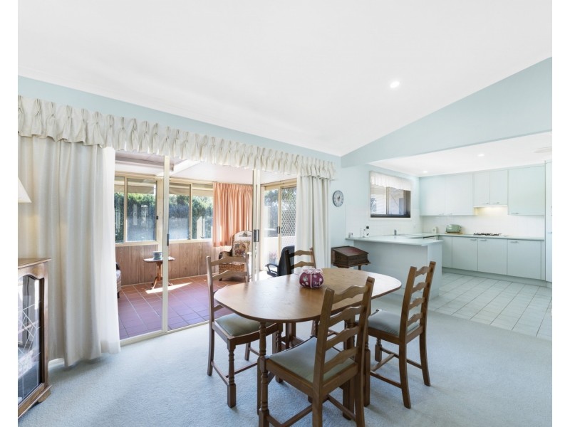 2/61 Karalta Road, Erina NSW 2250