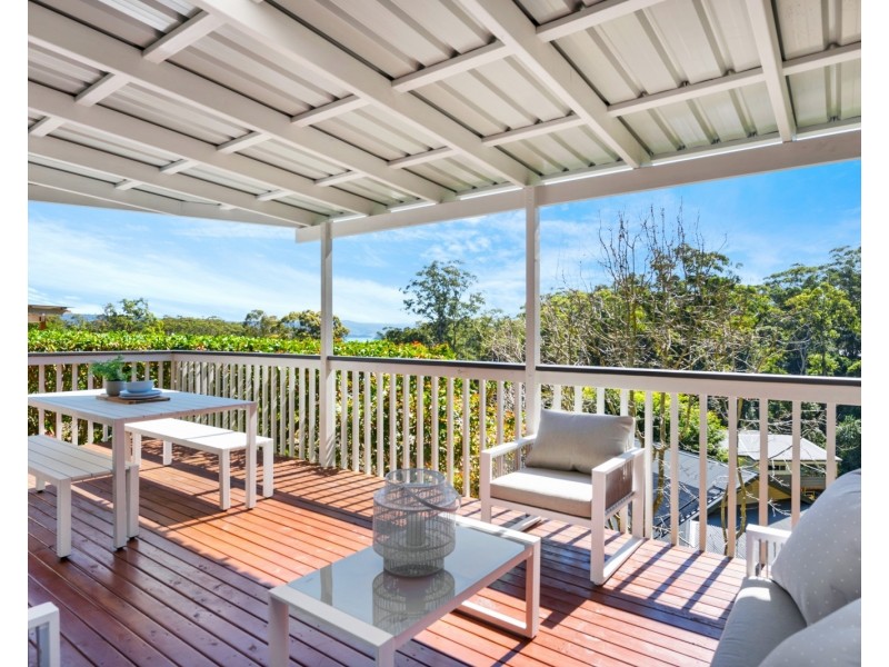 17 Moray Parade, Saratoga NSW 2251