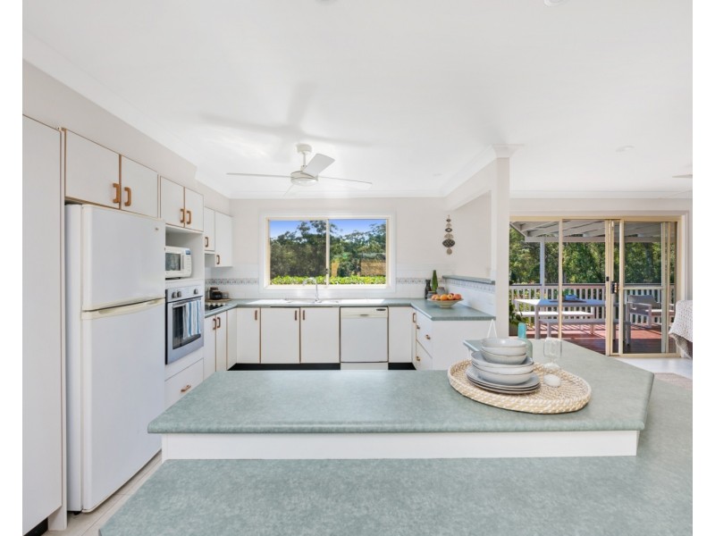 17 Moray Parade, Saratoga NSW 2251