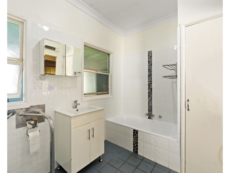 28 Headlam Parade, Springfield NSW 2250