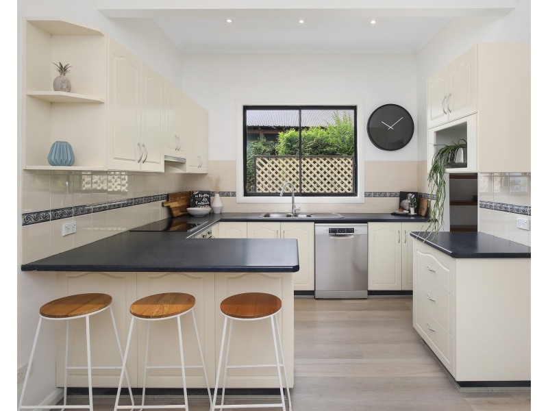 16A Teralba Street, Lisarow NSW 2250