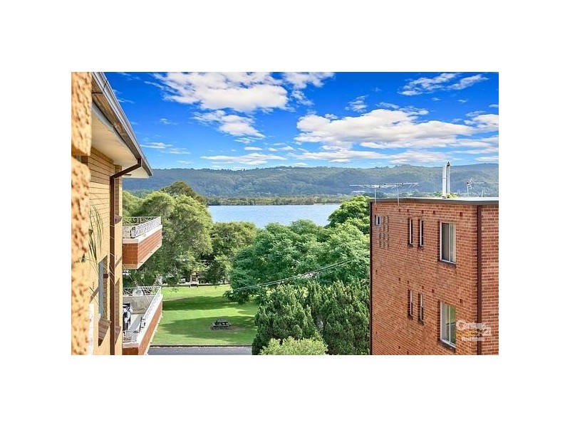 11/13 Masons Parade, East Gosford NSW 2250